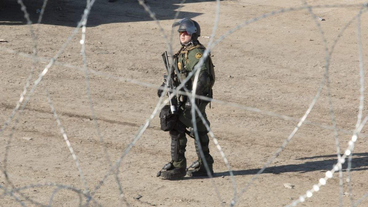 Un elemento de la Patrulla Fronteriza