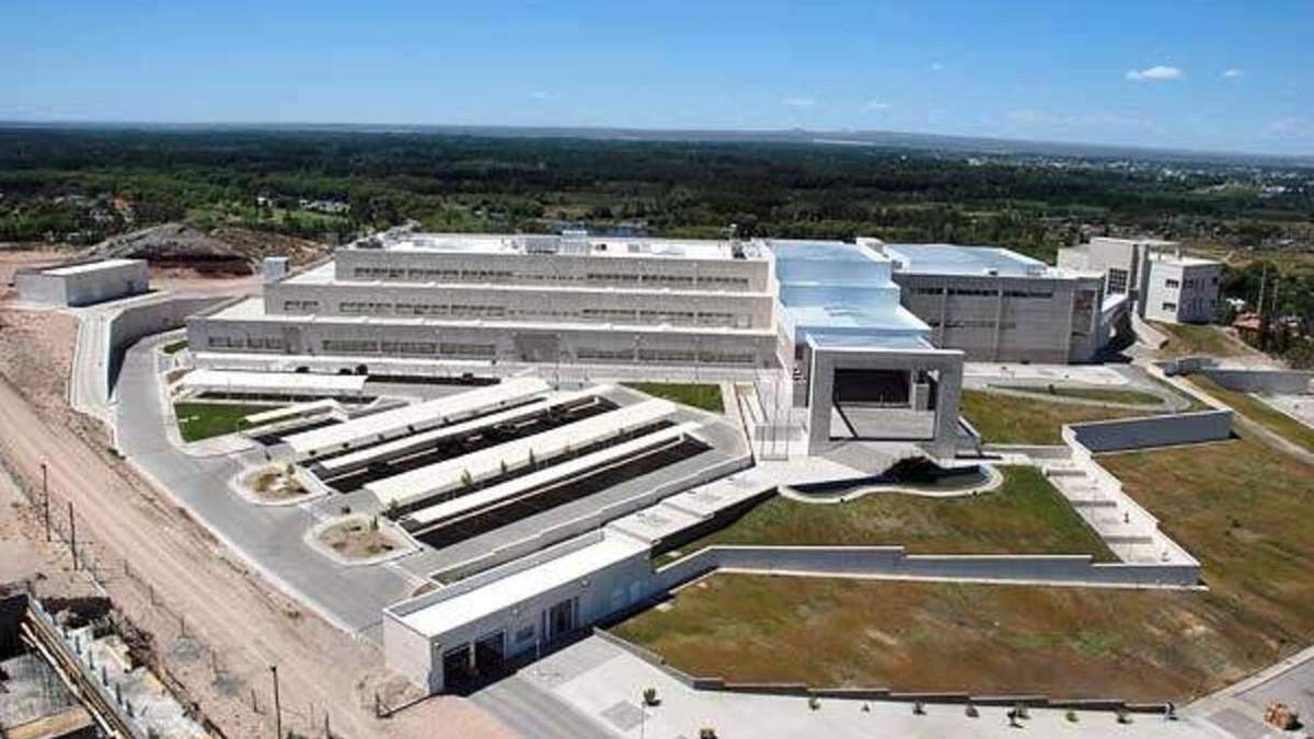El MPN presentó un documento en rechazo a las declaraciones de Javier Milei y Luis Caputo. Fuente (Neuquén Informa).