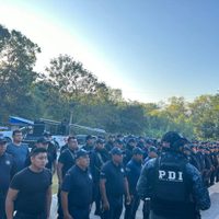 Fuerzas de seguridad detienen a 67 policías municipales de Chiapa de Corzo, incluido su director
