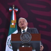 AMLO volará con Sheinbaum en un avión de la Fuerza Aérea Mexicana en la última gira por el país