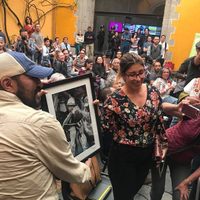 FotoxWesley: El abrazo solidario de los fotoperiodistas