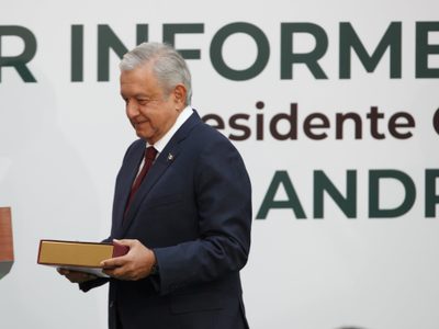 AMLO destaca cancelación de la reforma educativa de EPN en su primer informe