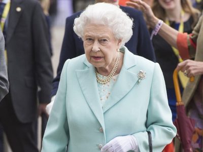 Otro disgusto para la Reina Isabel II: un nuevo escándalo sacude al Palacio