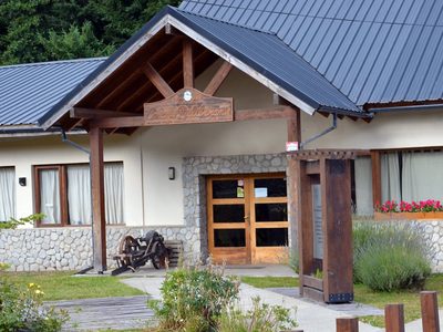 Denuncian al gobierno municipal de Villa La Angostura por irregularidades