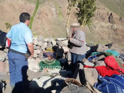 Rescataron a un hombre que se encontraba varado en un puesto de Barrancas