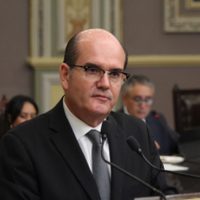 Diputado de Morena propone cárcel a manifestantes que cierren calles