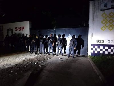 Detienen a policía estatal por la muerte de un habitante de Las Choapas