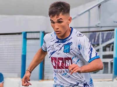 Un futbolista del ascenso argentino murió mientras lo operaban de la rodilla y su familia denuncia mala praxis