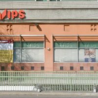 Caen acciones de Alsea por reclamo del SAT sobre la compra de Vips