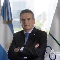 Rossi brindó tributo a las víctimas del ARA San Juan y deslizó intenciones de comprar otro submarino