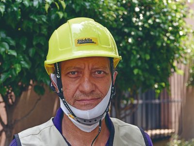 El 'hombre topo” golpeado por la pandemia