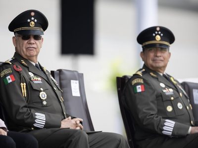 Inédito: el relevo en Sedena, en la medianoche del 1 de octubre