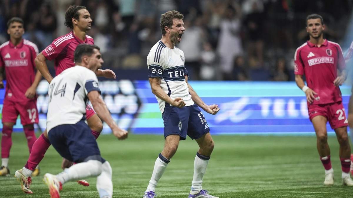 Thomas Müller anotó de penalti para que los Whitecaps vencieran 3-2 al St. Louis City