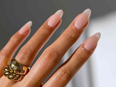 Nail Art: "glass nails", la manicura que está de moda en primavera y podés hacerte vos en tu casa
