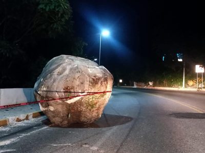 Mexitúnel, Macrotúnel y Aeropuerto de Acapulco seguirán cerrados por revisión tras el sismo: Astudillo