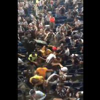 Riñas y heridos en Monterrey al final del clásico de futbol (Videos)