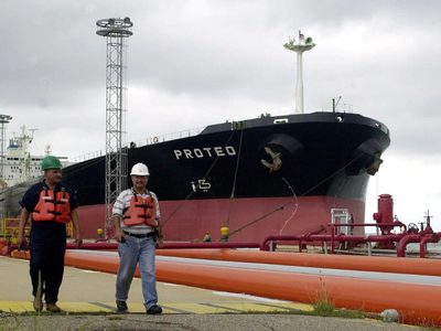 El embajador en Estados Unidos de Guaidó acusó a Cuba de revender el petróleo que le da Venezuela