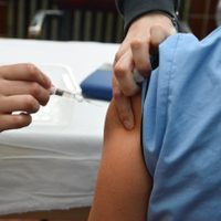 Ahora los adultos también tendrán carnet de vacunación