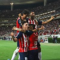 Guadalajara golea a Pumas y avanza a cuartos de final
