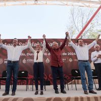 AMLO defiende a gobernadores priistas de Coahuila y Durango de abucheos (Video)