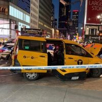 Taxista en Nueva York atropella a 6 peatones; hay tres hospitalizados
