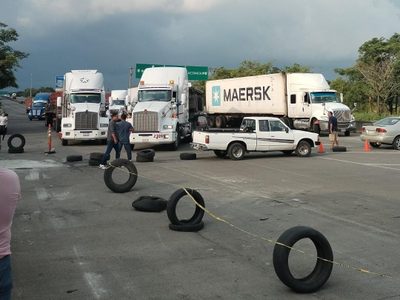 Fiscalía de Colima abre carpetas contra familiares de desaparecidos que hicieron bloqueos carreteros