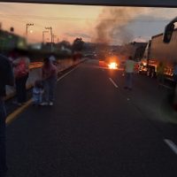 Pobladores de Topilejo chocan con policías que les impidieron linchar a dos presuntos ladrones