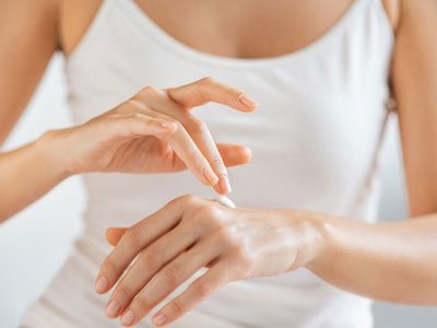 No compres más crema para manos y hacé esta receta casera más económica y natural que cuida tu piel