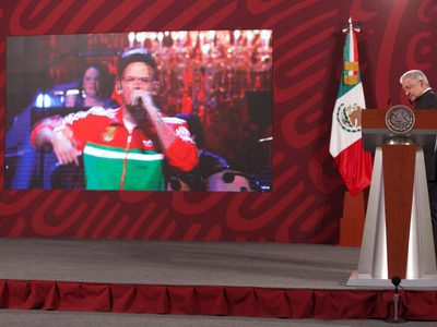 AMLO le insiste a Biden que invite a todos a la Cumbre con canción de los Tigres del Norte (Video)