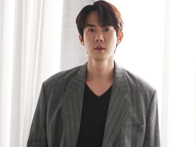 Después del éxito de "Cuando el teléfono suena": Yoo Yeon Seok aclara los rumores de boda con Chae Seo Bin