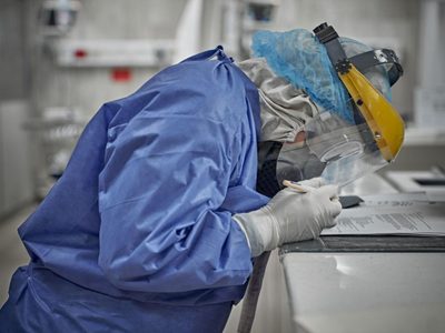 México, entre los cinco países con más muertes de personal sanitario: Amnistía Internacional