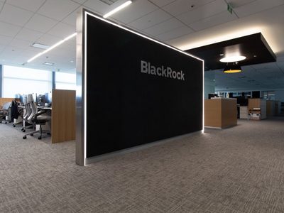 Fondo de inversión Black Rock se hace socio de Acciona, la compañía de energía española