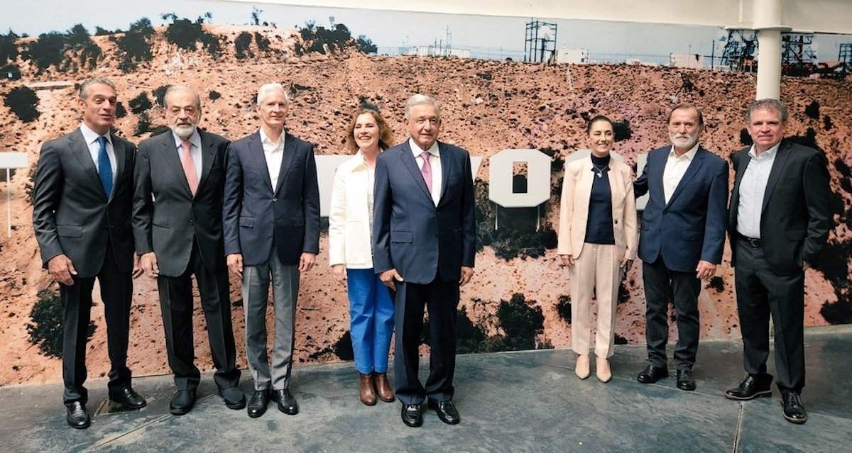 La imagen de la celebración compartida por el vocero presidencial