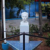 Un acto y exposiciones conmemoran el 165 natalicio de José Martí en México