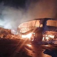 Fatal choque de un autobús con un tráiler en Campeche deja más de 30 muertos
