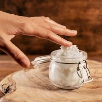 La crema casera de hibisco que rejuvenece la piel: seguí el paso a paso de la receta que cuida tu piel y tu bolsillo