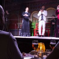 El baile flamenco vuelve al escenario con mamparas de acrílico