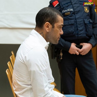 Juicio a Dani Alves: Joven ratifica ante el tribunal que el futbolista la violó