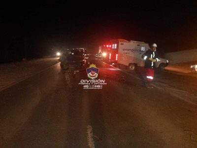 Chocaron una traffic y una camioneta en Añelo; más de 2 horas de interrupción de tránsito