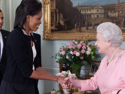 Se conoció una llamativa lista de los requisitos para conocer a la Reina Isabel II. ¿Imposible?