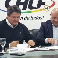 La ciudad de Neuquén tendrá cuatro nuevos tótems de energía solar