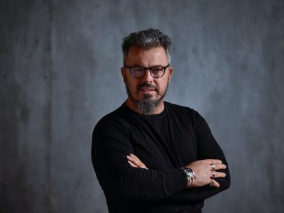 La llamativa planta que tiene Donato de Santis en su casa en Italia y la increíble huerta familiar