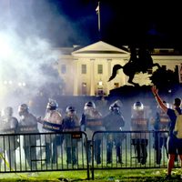 Crimen de George Floyd: Donald Trump anunció la movilización de tropas para frenar los incidentes