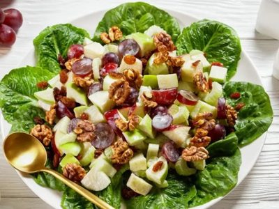Ensalada Waldorf: una receta fresca y riquísima para estas Fiestas, con el toque secreto para que quede bien gourmet