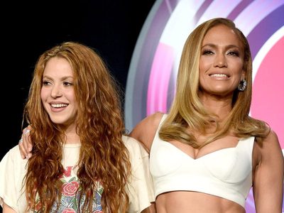 ¡No podían faltar! Shakira fue el centro de los clásicos memes por su vestimenta ¡Sin desperdicio!