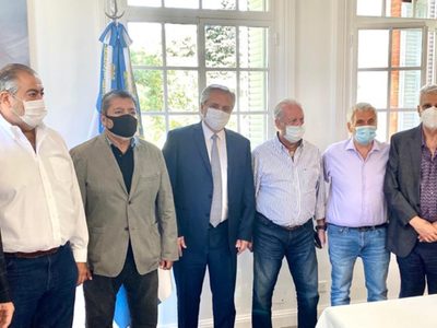 Por qué se encontró Alberto Fernández con la cúpula de la CGT