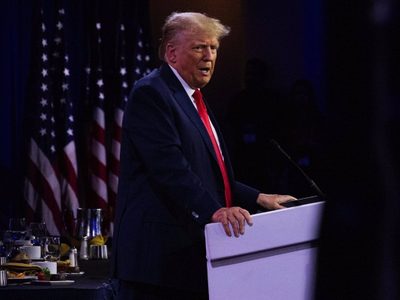 Trump y 18 aliados son encausados en Georgia por intromisión en elecciones de 2020