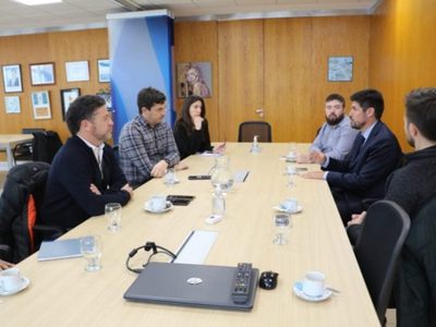 Llevarán internet a 16 barrios populares de la capital neuquina