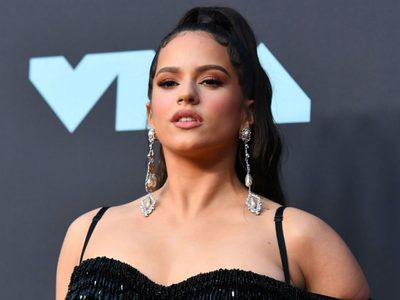 Rosalía sorprendió a sus fans disfrutando los días de verano de esta manera