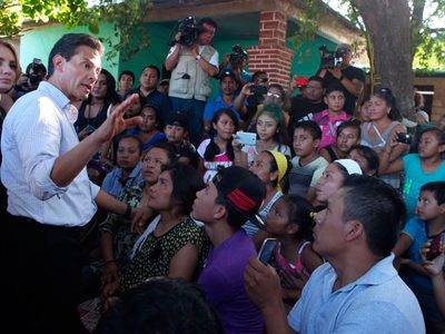 Peña pide a medios ser menos críticos y mejor 'sembrar solidaridad” hacia los damnificados